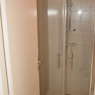Gite 2-5 personnes : la salle d'eau