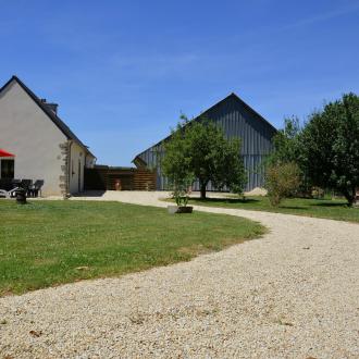 Grand gite 2-10 personnes : le jardin